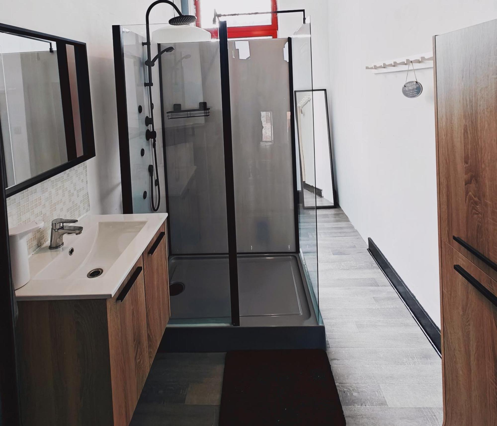 Private Industrial Room In Center Of Charleroi Eksteriør billede